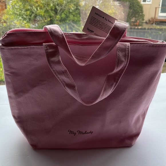 Miniso Sanrio My Melody Trapezoid lunch bag - Picture 2 of 6